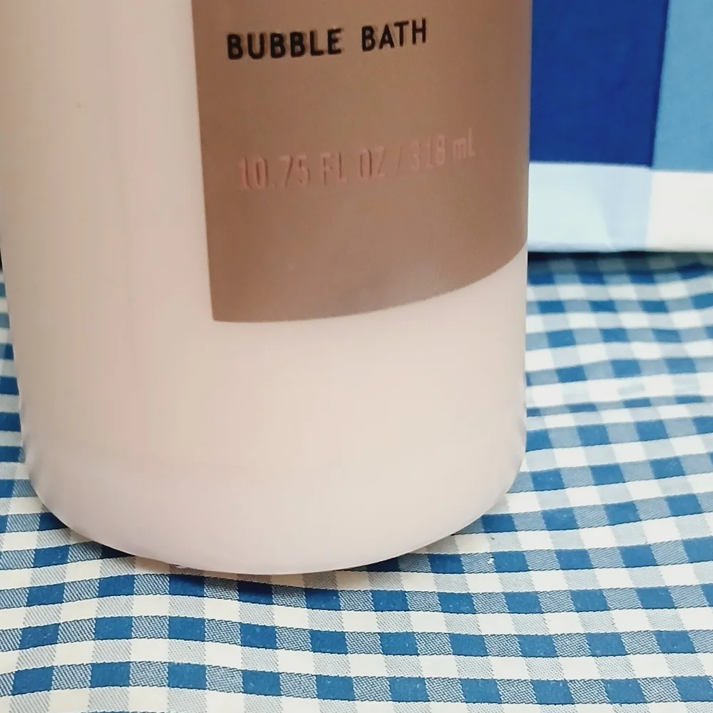 Bath and Body Works Sensitive Skin Colloidal Oatmeal Bubble Bath